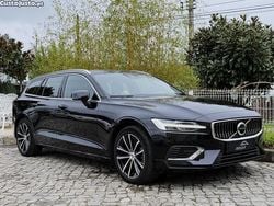 Preto Usado 2023 Volvo V60 Carrinha | € 35.900