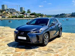 Cinzento Usado 2023 Lexus UX SUV | € 46.000 (Preço justo)