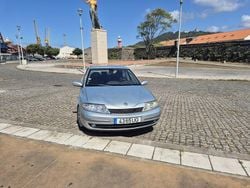 Usado 2003 Renault Laguna II Sedan | € 1.000 (Super Preço)