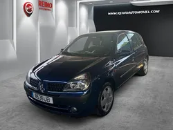 Azul Usado 2002 Renault Clio II Expression | € 4.500 (Preço elevado)