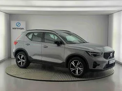 Cinzento Usado 2024 Volvo XC40 Plus SUV | € 38.490 (Caro)