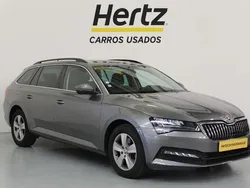 Cinza Usado 2023 Skoda Superb Ambition Sedan | € 31.890 (Preço justo)