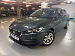 Cinza Usado 2022 Seat Leon Style | € 19.000 (Preço justo)