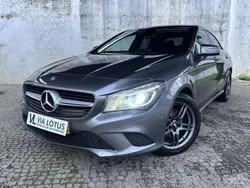 Cinza Usado 2014 Mercedes CLA180 Sedan | € 14.900 (Bom preço)