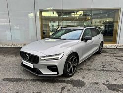 Prateado Usado 2023 Volvo V60 Carrinha | € 39.900 (Preço elevado)