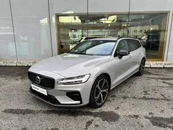 Prateado Usado 2023 Volvo V60 Carrinha | € 46.900