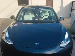Cinzento Usado 2021 Tesla Model 3 Standard Range Plus Sedan | € 22.000 (Super Preço)