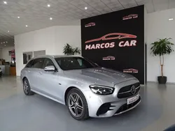 Cinza Usado 2021 Mercedes E300 AMG line Sedan | € 43.400 (Preço justo)