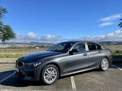 Cinza Usado 2021 BMW 330e Sedan | € 41.480 (Caro)