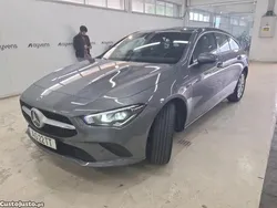 Cinza Usado 2021 Mercedes CLA250e Shooting Brake Style Carrinha | € 29.700