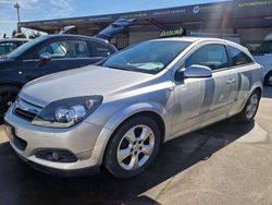 Cinzento Usado 2006 Opel Astra GTC Citadino | € 6.500