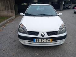 Usado 2002 Renault Clio II Sedan | € 2.600 (Preço justo)