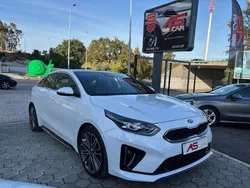 Branco Usado 2019 Kia ProCeed GT-Line Citadino | € 24.990 (Preço justo)