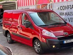 Vermelho Usado 2015 Toyota Proace Van | € 12.990
