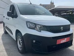 Branco Usado 2019 Peugeot Partner Premium Monovolume | € 16.500 (Caro)