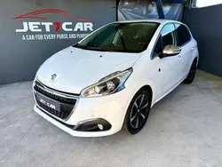 Branco Usado 2019 Peugeot 208 Citadino | € 13.990 (Caro)