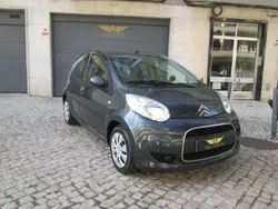 Cinzento Usado 2010 Citroën C1 Citadino | € 6.490 (Preço justo)