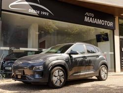 Cinzento Usado 2021 Hyundai Kauai Premium SUV | € 22.450 (Preço justo)