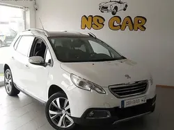 Branco Usado 2014 Peugeot 2008 Allure SUV | € 10.900 (Preço justo)