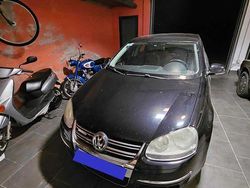 Usado 2008 VW Jetta Sedan | € 2.500 (Super Preço)