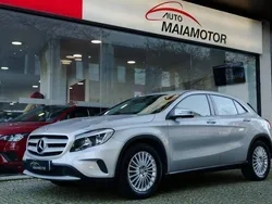 Cinza Usado 2017 Mercedes GLA180 Urban SUV | € 18.750 (Super Preço)