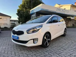 Branco Usado 2016 Kia Carens Monovolume | € 14.000 (Preço justo)