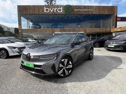Cinzento Usado 2023 Renault Mégane Komfort SUV | € 26.900 (Super Preço)