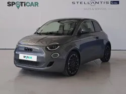 Branco Usado 2023 Fiat 500e La Prima Citadino | € 23.500 (Preço elevado)