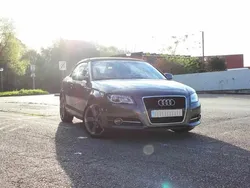 Cinzento Usado 2011 Audi A3 Cabriolet Cabrios | € 14.900