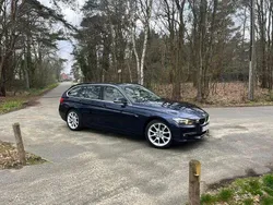 Usado 2013 BMW 318 Luxury Line Sedan | € 14.000