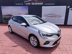 Cinza Usado 2021 Renault Clio V Zen | € 16.490 (Preço justo)