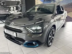 Outra Usado 2023 Citroën e-C4 Shine Citadino | € 34.900