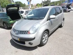 Cinzento Usado 2007 Nissan Note Acenta Monovolume | € 9.500