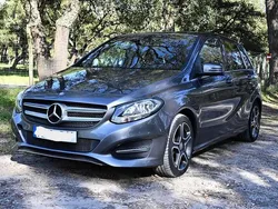 Cinzento Usado 2015 Mercedes B180 Monovolume | € 11.000 (Super Preço)