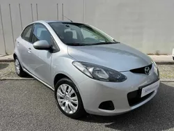 Cinzento Usado 2010 Mazda 2 Citadino | € 6.250 (Preço elevado)