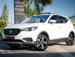 Branco Usado 2021 MG ZS Luxury Sedan | € 18.950 (Preço justo)