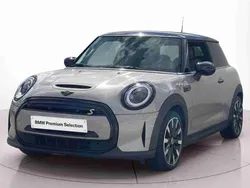 Vermelho Usado 2022 Mini Cooper SE Classic Citadino | € 24.490 (Preço justo)