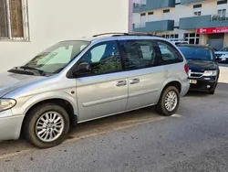 Cinzento Usado 2007 Chrysler Voyager Monovolume | € 6.000