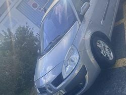 Usado 2006 Renault Mégane II Sedan | € 2.900 (Preço elevado)