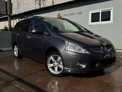 Cinza Usado 2010 Mitsubishi Grandis Monovolume | € 8.990