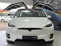 Branco Usado 2018 Tesla Model X SUV | € 35.999