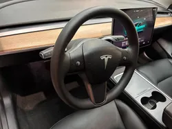Branco Usado 2023 Tesla Model 3 Standard Range Plus Sedan | € 28.990 (Bom preço)