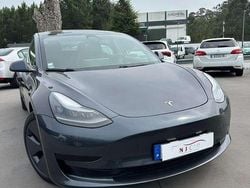 Cinzento Usado 2021 Tesla Model 3 Sedan | € 24.000 (Preço justo)