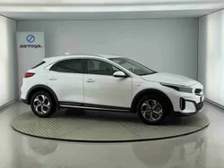 Branco Usado 2024 Kia XCeed SUV | € 22.490 (Preço justo)