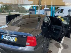 Usado 2000 VW Passat Sedan | € 2.100