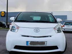 Branco Usado 2009 Toyota iQ Citadino | € 8.000 (Preço justo)