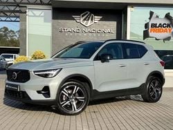 Cinza Usado 2023 Volvo XC40 Plus SUV | € 30.800 (Preço justo)