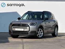 Cinzento Usado 2024 Mini Countryman Classic SUV | € 41.490
