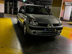 Usado 2003 Renault Clio II Sedan | € 3.000 (Preço justo)