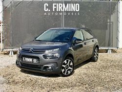 Cinza escuro Usado 2019 Citroën C4 PureTech SUV | € 16.900 (Preço elevado)